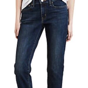Levi’s Boyfriend Jeans